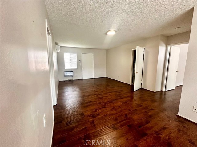 Building Photo - 3454 Towne Center Dr