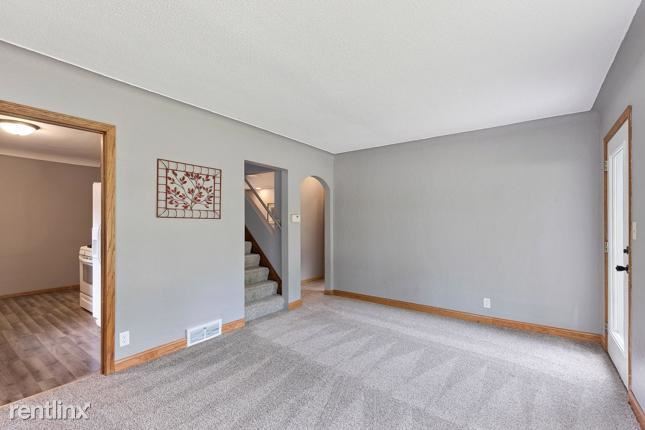 Building Photo - 3 br, 2 bath House - 643 Portland Avenue