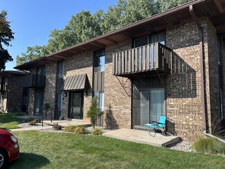 Building Photo - 2125 Camelot Court