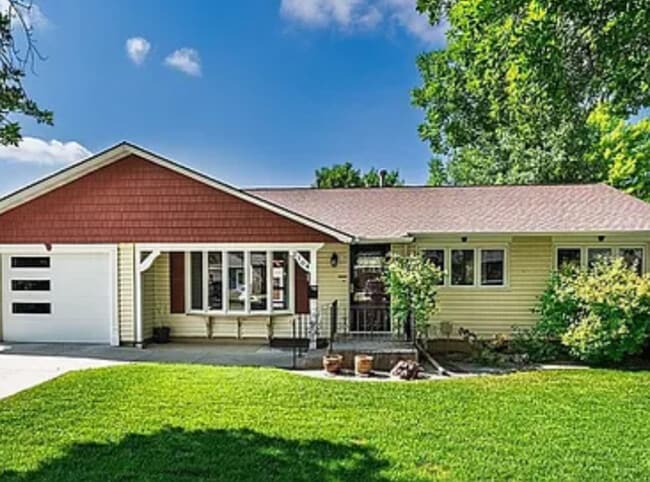 Building Photo - 2104 Concord Dr