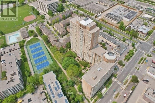 Building Photo - 21 Overlea Blvd