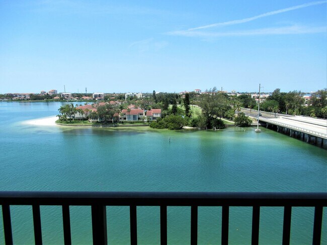 Building Photo - Waterfront 2/2 Furnished 6-12 MONTH rental 55+ 8th Floor Point Brittany