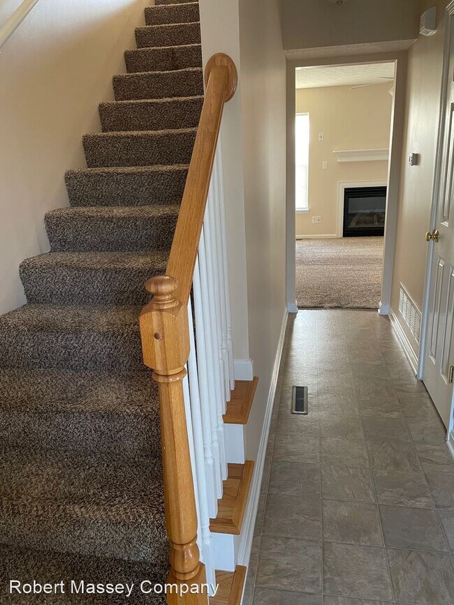 Foto del edificio - 2 br, 2.5 bath House - 12812 Lost Hill Walk