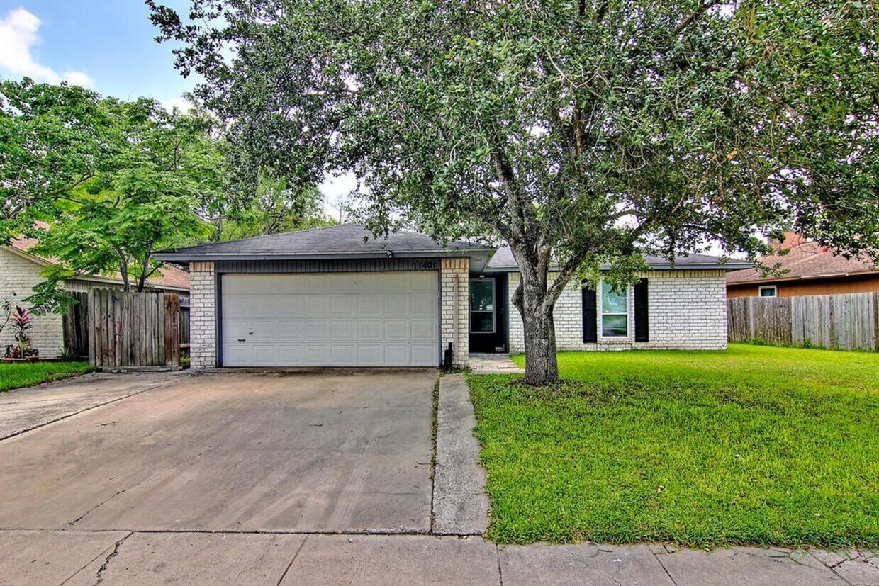 Foto principal - 11401 Woodway Creek Dr