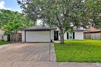Building Photo - 11401 Woodway Creek Dr