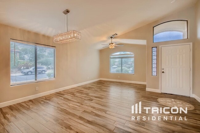 Foto del edificio - 2191 S 160th Ln