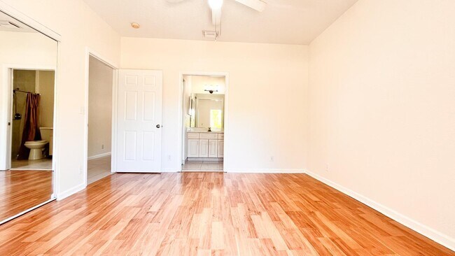 Foto del edificio - 1440 Hawthorne Pl