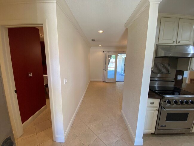 Foto del edificio - Beautiful Home with a Pool