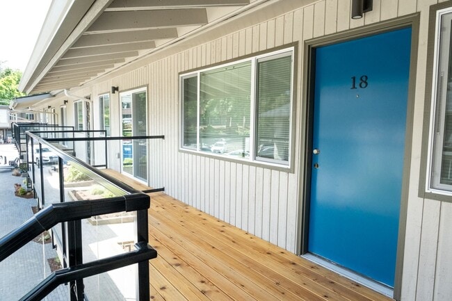 Interior Photo - Uptown at Lake Oswego