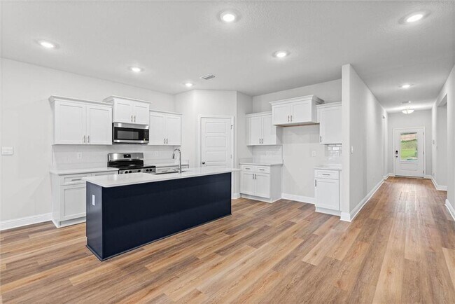 Foto del edificio - 7307 Hawkins Mnr