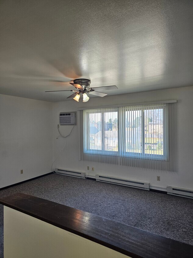 Foto del edificio - 8th St Merrill