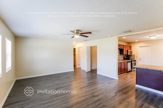 Foto del edificio - 3780 SW 16th Pl