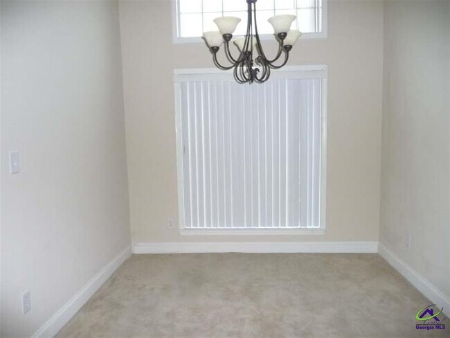 Foto del edificio - 113 Cedarland Dr