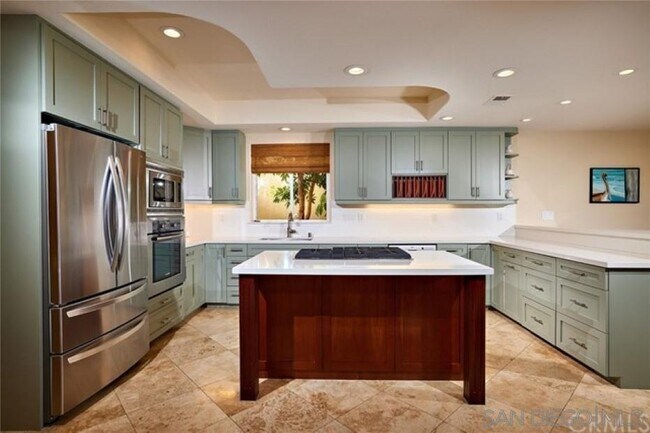 Foto del edificio - 2256 Fairway Ln