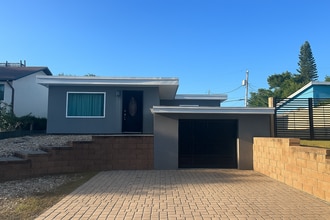 Building Photo - 1207 Riverbreeze Blvd