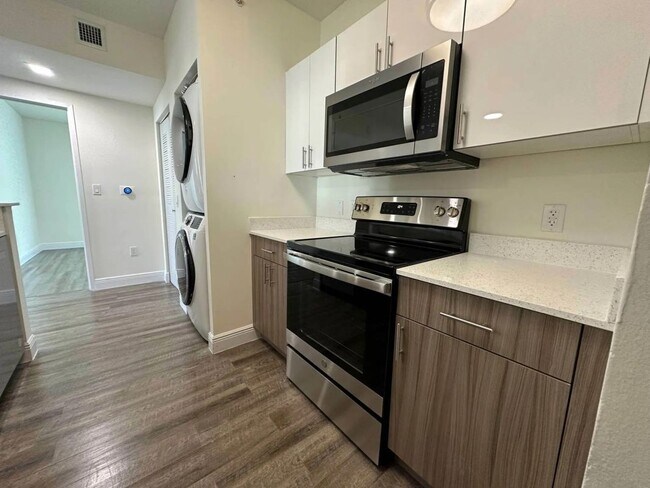 Foto del edificio - 110 SW 12th St