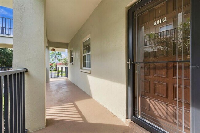 Foto del edificio - 2700 Bayshore Blvd