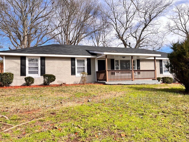 180 Capitol Ave, Winder, GA 30680 House Rental in Winder, GA
