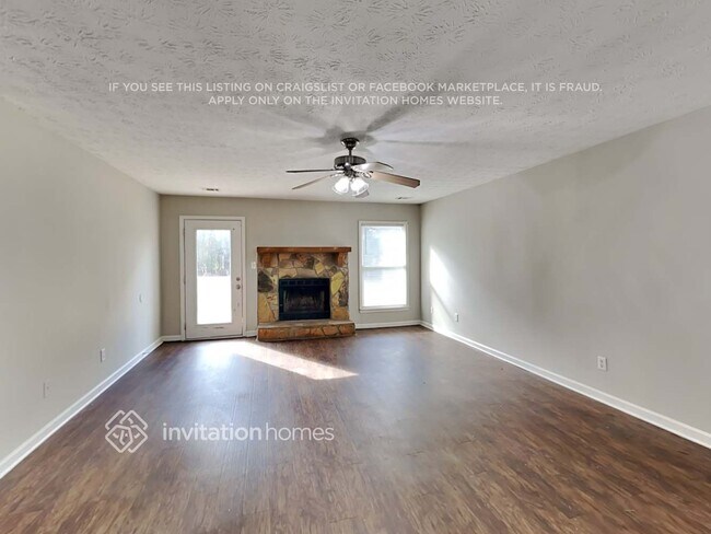 Foto del edificio - 230 Graystone Dr