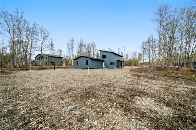 Building Photo - 7404 N Paw St