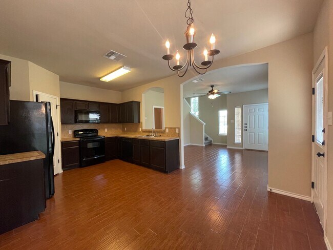 Foto del edificio - Townhome for rent