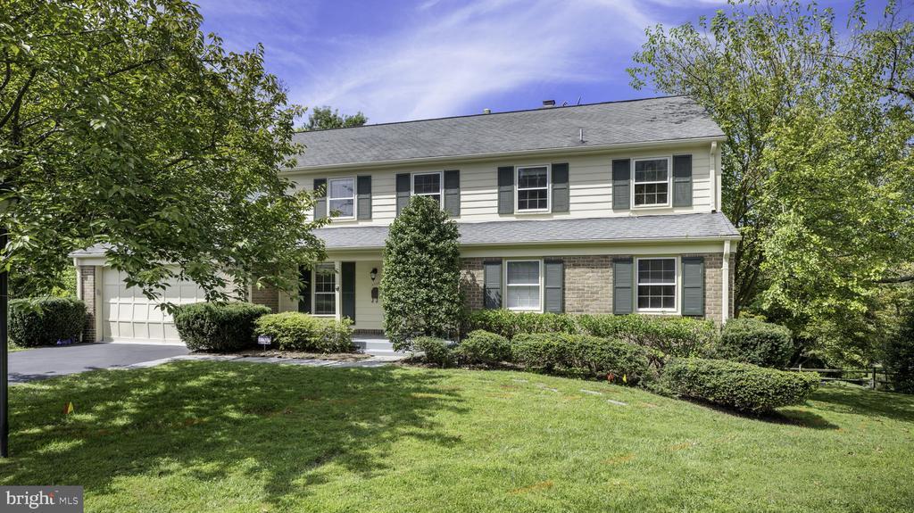 Foto principal - 9705 Eclipse Pl