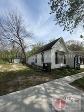Building Photo - 721 S Brookside Ave