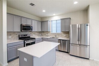 Building Photo - 620 Reinhardt Blvd
