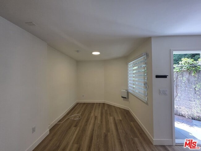 Foto del edificio - 11209 W Sardis Ave
