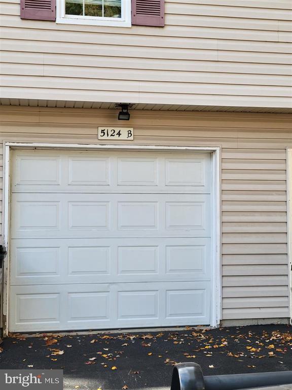 Foto del edificio - 5124 Shawe Pl