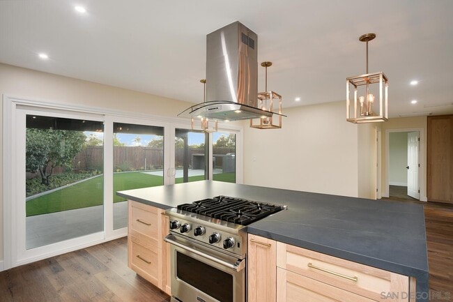 Foto del edificio - 5961 Camber Dr