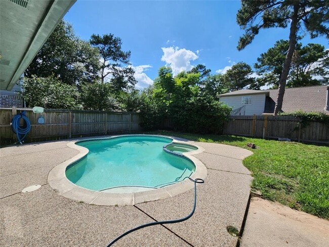 Building Photo - 14614 Cypress Valley Dr