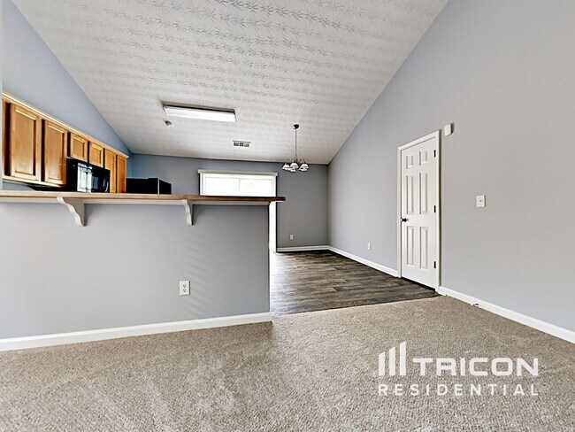 Foto del edificio - 1586 Thornwick Trace