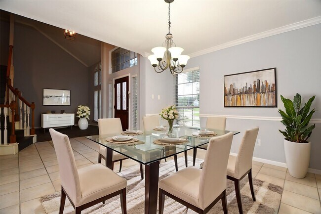 Foto del edificio - 6335 Oakburl Ln