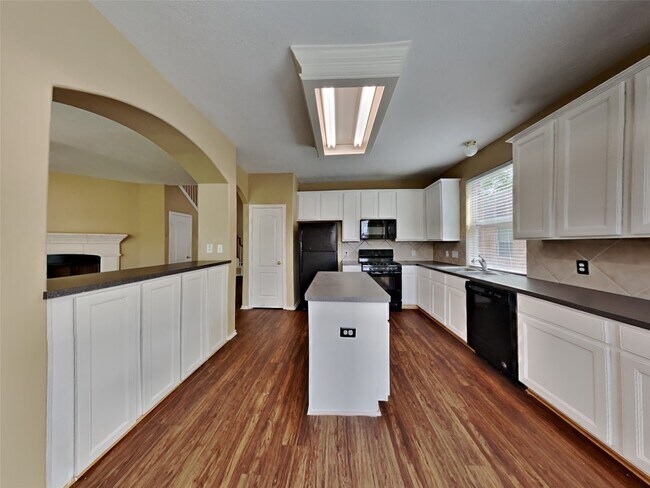 Foto del edificio - 26004 Castle Meadow Ln