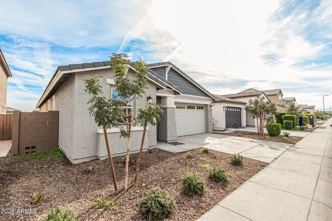 Foto del edificio - 4411 N 94th Dr