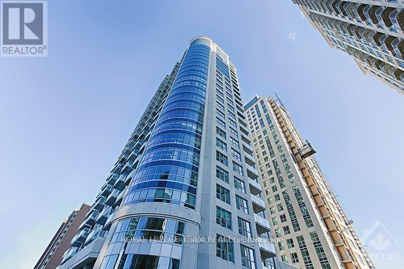 Photo principale - 195 Besserer St