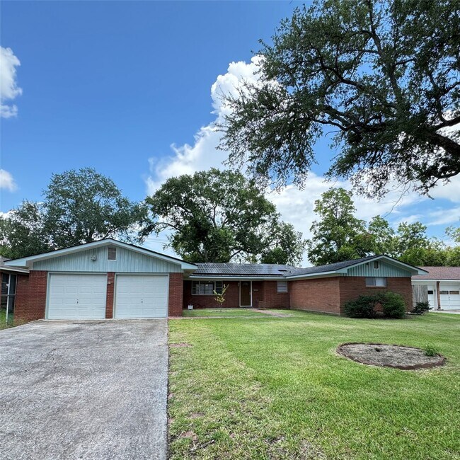 Foto del edificio - 1701 Gillette St