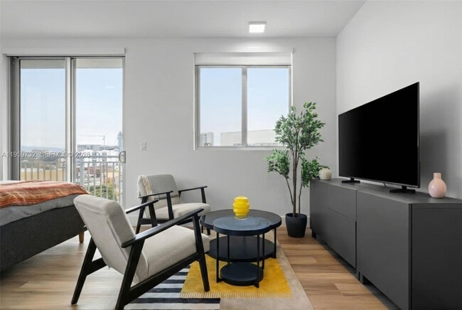 Foto del edificio - 650 SW 1st St