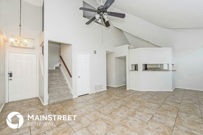 Building Photo - 8440 Cloverglen Ln