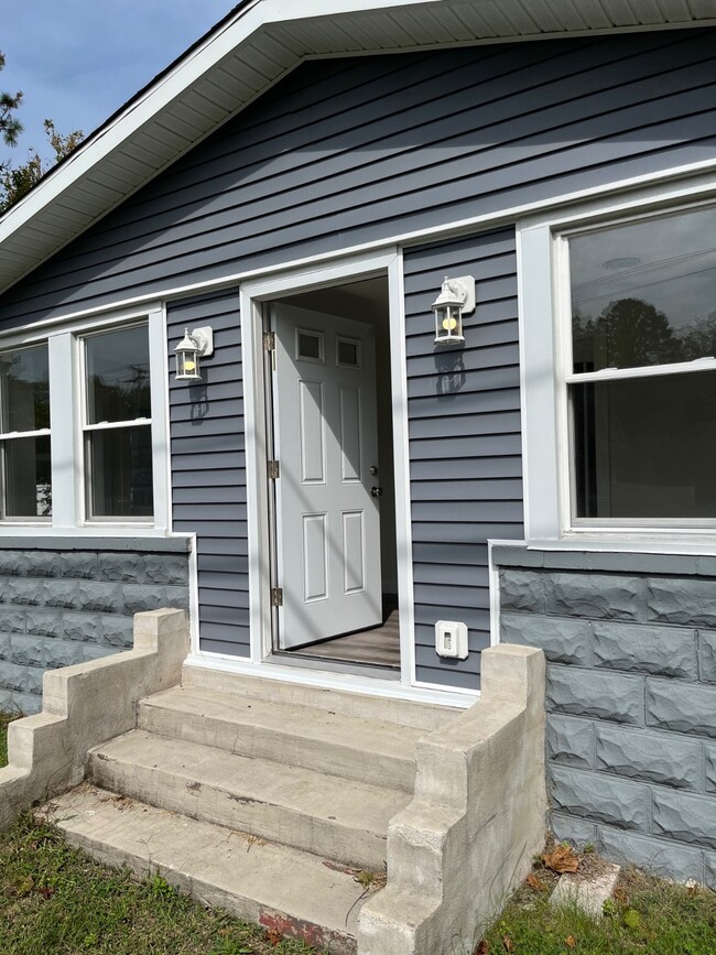 Building Photo - 6670 Black Horse Pike