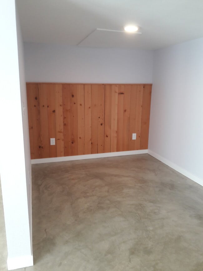 Nook - 7003 NE Everett St