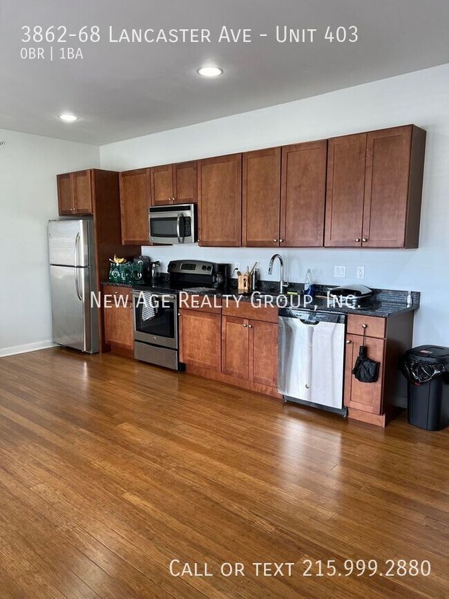 Foto del edificio - 3862-68 Lancaster Ave