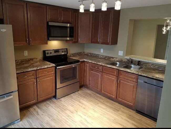 Building Photo - 1701 Kayla Ct
