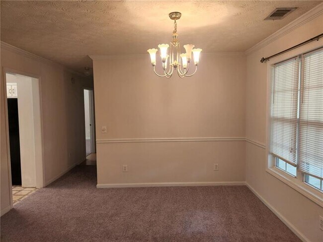 Foto del edificio - 40 Slades Mill Ln