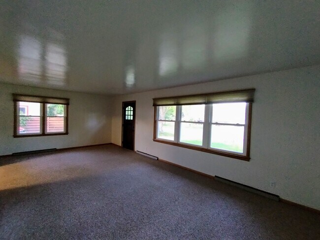 Living/Dining Room - 3360 Locust Ln