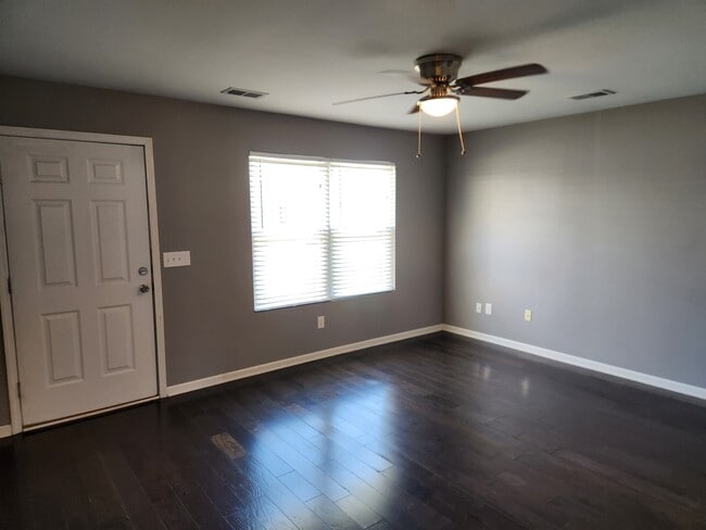 Living Room - 106 SE 25th St