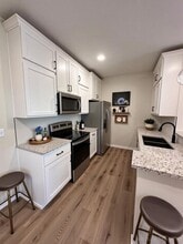 Building Photo - 750 Windsor court