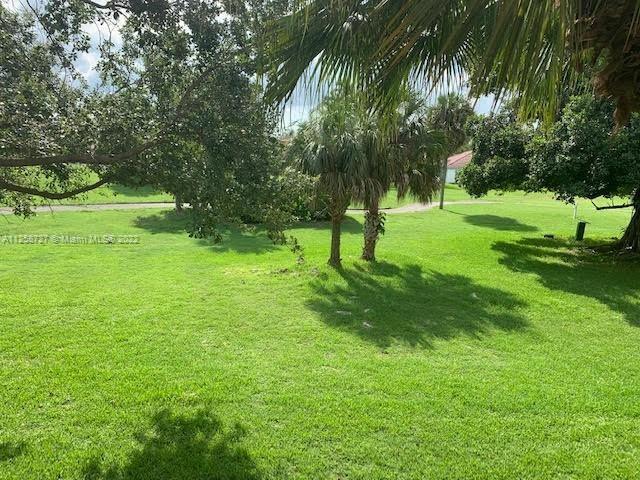 Foto del edificio - 3460 Pinewalk Dr N