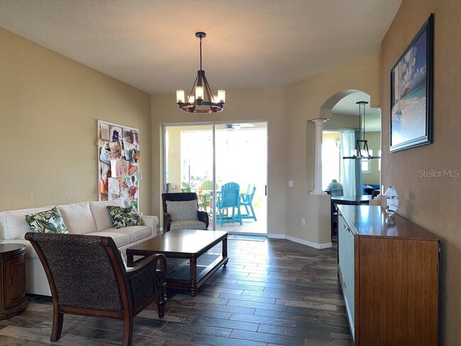 Building Photo - 16901 Ivy Lake Dr